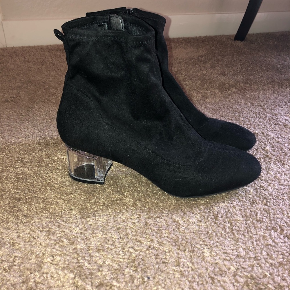 Black ankle boots. Clear heel